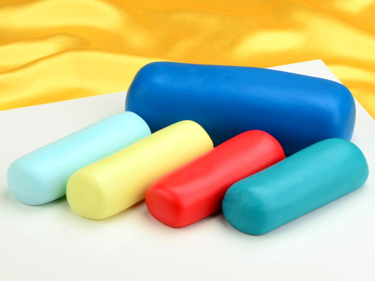 FONDANT, GUMPASTE & MARSHMALLOW